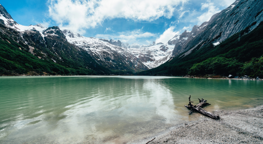 Trekking Laguna Esmeralda {activities-custom-search} 